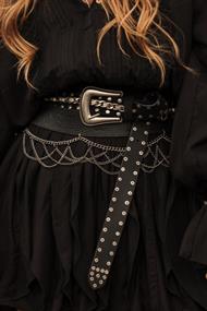 MOOST WANTED Neva chain belt